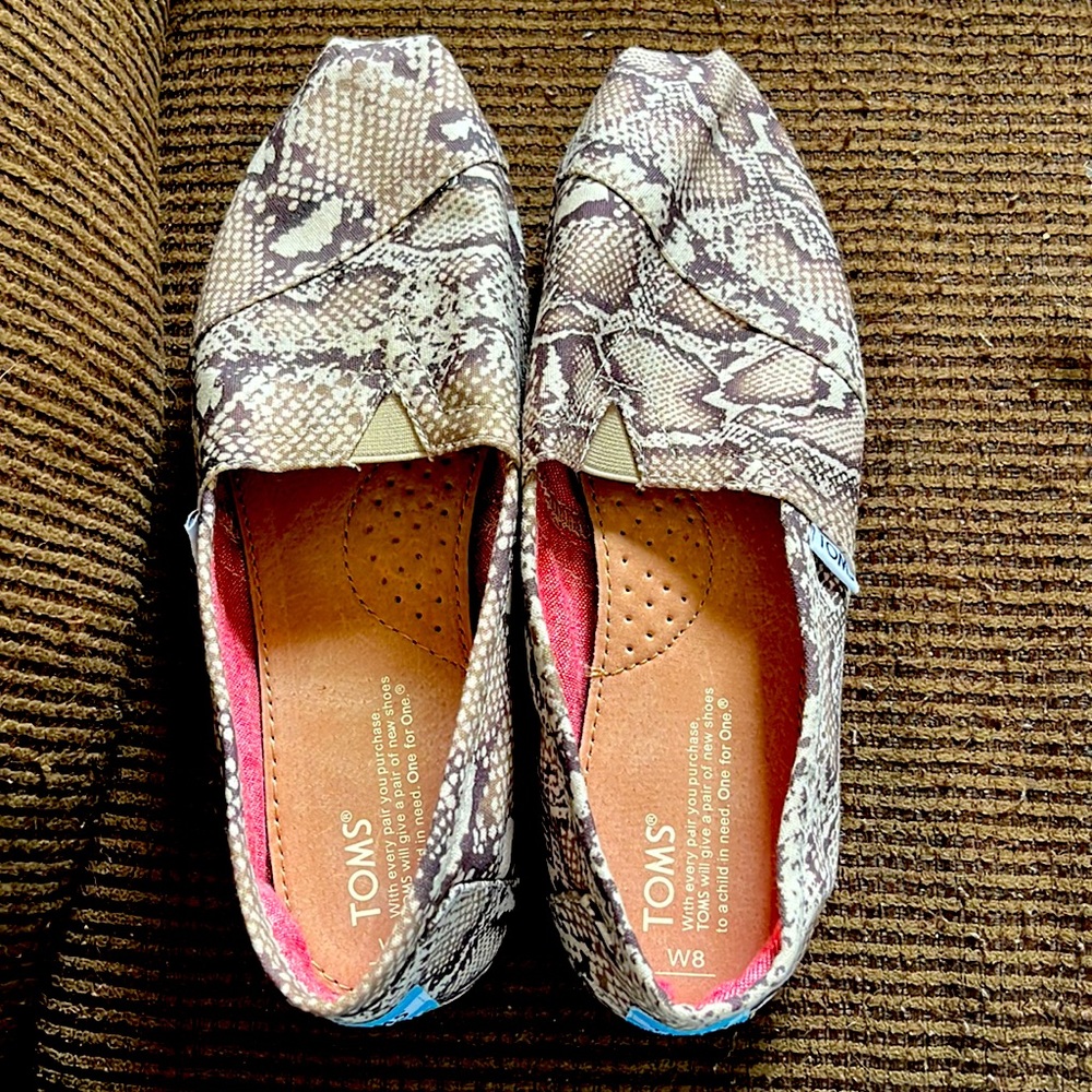 Womens Toms